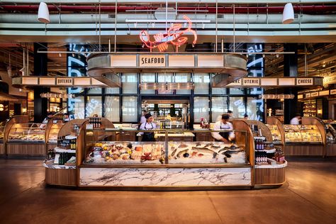 5 food halls in New York City to explore food from around the world - Laura Peruchi | NYC Dunkin' Donuts, Tin Building, Roman And Williams, Chelsea Market, Fast Casual, Artisan Cheese, Food Hall, Sushi Bar, Nova York