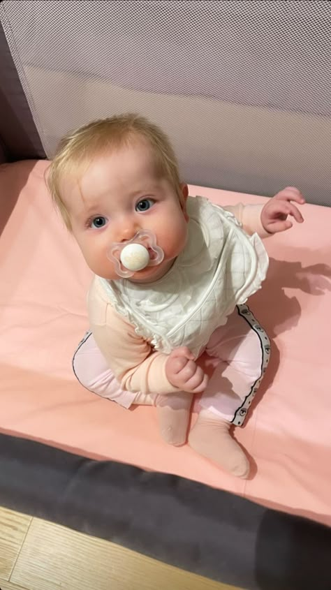 Vittoria Ferragni, Blonde Baby Girl, Blonde Baby, Baby Luna, Blonde Babies, Baby Tumblr, Baby Life, Baby Fever, Baby Pictures