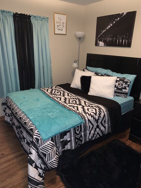 Black And Teal Bedroom Decor, Black And Teal Bedroom, Bedroom Tumblr, Teal Bedroom, Interior Bedroom, Teen Room Decor, Teen Bedroom Decor, Girl Bedroom Decor