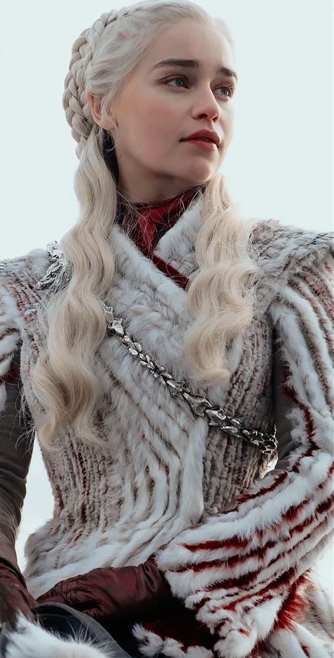 Wallpalpers 🎬🍿 #daenerystargaryen #dany #targaryen #houseofthedragon... | daenerys targaryen | TikTok Daenerys Targaryen Wallpaper, Daenerys Targaryen Dragons, Dessin Game Of Thrones, Game Of Thrones Poster, Game Of Throne Daenerys, Targaryen Aesthetic, Gra O Tron, Game Of Thrones Art, Mother Of Dragons