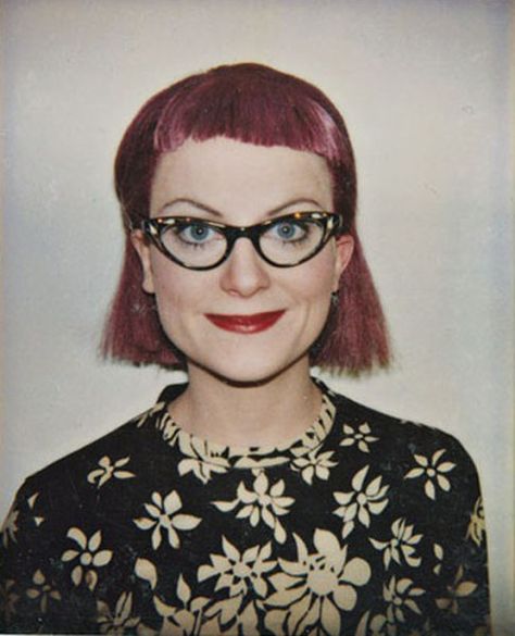 30 Hilarious Faces of Amy Poehler - this is AWESOME....taken with polaroids Upright Citizens Brigade, Fifteenth Birthday, Art Quotes Inspirational, Amy Poehler, Quotes Thoughts, Tina Fey, Polaroid Pictures, Feminist Quotes, Life Quotes Love