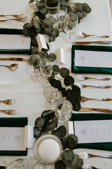 Layne and Francis celebrated a gorgeous winter wedding, which featured hunter green and ivory linens with gold accents ✨ Green December Wedding, Ivory And Rose Gold Wedding, Pine Green Wedding, Colorado Mountain Wedding, Winter Ball, Silk Robes, White Wedding Theme, Mountain Wedding Colorado, December Wedding