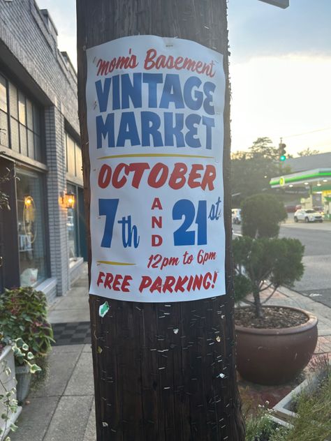 vintage market vintage aesthetic Vintage Market Aesthetic, Flea Market Poster, Flea Market Aesthetic, Key Club, Store Warehouse, Vintage Booth, Bridge City, Market Poster, Vintage Market