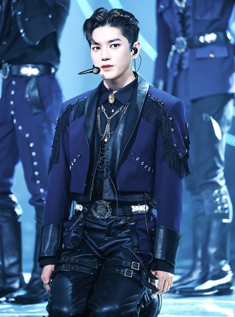 Nct 127 Sticker, Kpop Costume, Rock Outfits, Eve Outfit, Stage Costume, Jackets Men Fashion, Korean Boy, Hip Hop Outfits, Lee Taeyong