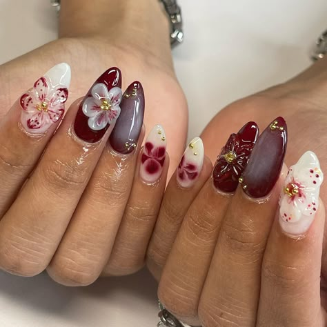 🌸🌸 Red Flower Nails, Vacation Nail Art, Summery Nails, Pretty Gel Nails, Soft Nails, Nail Jewelry, Nail Art Ideas, Minimalist Nails, Fire Nails