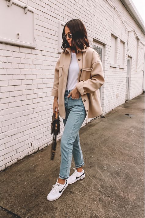 Beige Shirt Outfit Winter, T Shirt Jacket Outfit, Cafe Jacket Outfit, Jeans Neutral Outfit, How To Style Beige Jacket, Tan Shirt Jacket Outfit, Cream Plaid Shirt Outfit, Beige Shirt Jacket Outfit, Cream And Tan Outfit