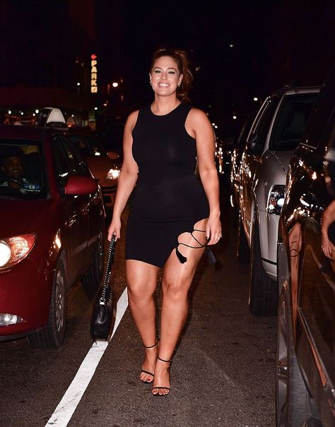 18 of Ashley Graham's Sexiest Looks- Cosmopolitan.com Ashley Graham Style, Plus Size Summer Outfit, Ashley Graham, Plus Size Summer, Curvy Outfits, Fallen Angel, Curvy Fashion, Cosmopolitan, Plus Size Fashion