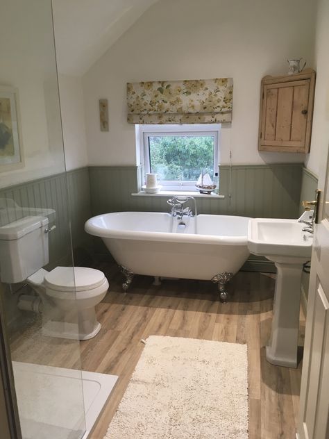 Wimborne White, Traditional Bathroom Designs, Bathroom Paneling, French Country Bathroom, Tongue And Groove Panelling, New House Bathroom, French Gray, Cottage Bathroom, Country Bathroom