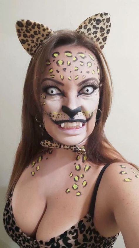 Leopard Halloween Costume, Cheetah Makeup, Tiger Makeup, Leopard Halloween, Leopard Costume, How To Use Makeup, Cursed Memes, Animal Makeup, Fuzzy Coat