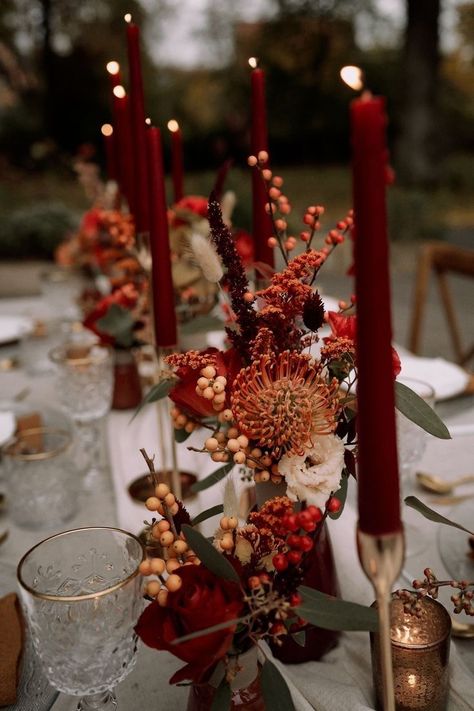 Christmas Wedding Centerpieces, Ideas Decoracion Navidad, No Judgement, Fall Dinner Party, Tafel Decor, Christmas Dinner Table, Dinner Decoration, Christmas Tablescapes, Christmas Dining