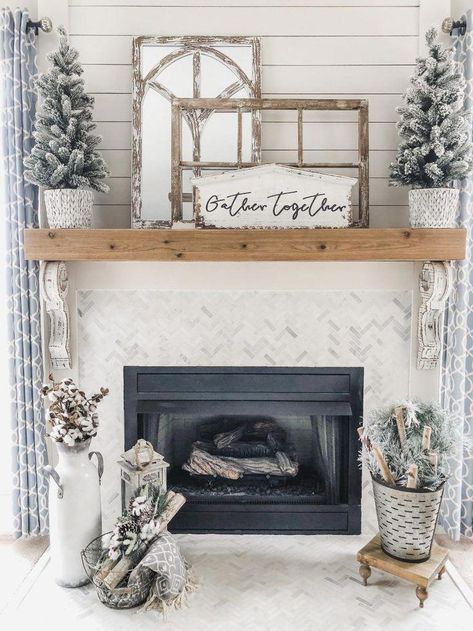 Winter Fireplace Decor, Winter Living Room Decor, Winter Fireplace, Winter Living Room, Minimalist Living Room Decor, First Apartment Decorating, Living Room Decor Fireplace, Christmas Living Rooms, Living Room Decor Ideas