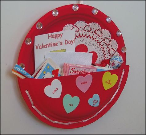 Valentines Day Projects, Valentines Day Crafts For Preschoolers, Valentines Card Holder, Pinterest Valentines, Valentine Mailbox, Valentine's Day Crafts For Kids, Preschool Valentines, Valentine Activities, Valentine Crafts For Kids