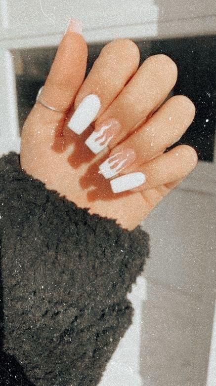 Desain Salon Kuku, Ombre Acrylic Nails, White Acrylic Nails, Cute Acrylic Nail Designs, Simple Acrylic Nails, Acrylic Nails Coffin Short, Summer Acrylic Nails, Short Acrylic Nails Designs, Coffin Nails Designs