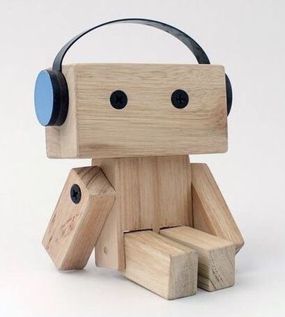 Wood Robots Diy, Diy Wooden Robot Toy, Wood Robot Diy, Wood Robot, Oppgaver For Barn, Wooden Robot, Recycled Robot, Wooden Toys Design, Scrap Wood Crafts