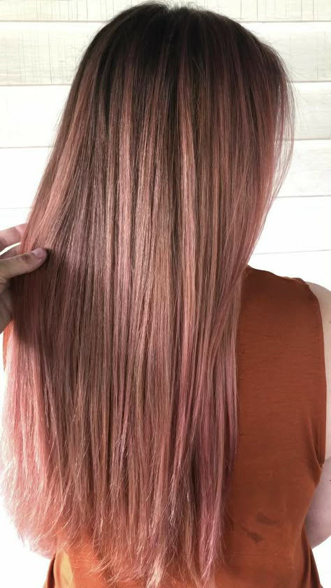 Brown To Pink Balayage Rose Gold, Light Rose Gold Hair Blonde Balayage, Rose Gold Melt Hair, Dusty Pink Hair Balayage, Cold Tone Hair Color, Ashy Pink Hair, Rose Brown Balayage, Natural Pink Hair, Rosegold Haircolor