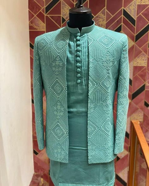 India Fashion Men, Indian Wedding Suits Men, Man Dress Design, Indian Wedding Clothes For Men, Sherwani For Men Wedding, Boys Kurta Design, Wedding Kurta For Men, Groom Dress Men, Gents Kurta Design