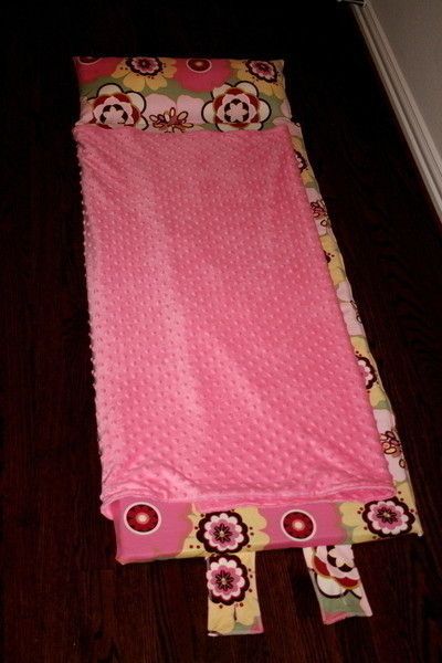 Nap Mat Tutorial, Baby Nap Mats, Nap Mat Covers, Kids Nap Mats, Nap Mats, Toddler Nap Mat, Toddler Nap, Nap Mat, Diy Couture