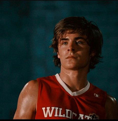 Zac Efron High School, Zach Efron, Kevin Zegers, Auntie Mame, Aidan Quinn, Michael Pitt, High School Music, High School Musical 3, Troy Bolton