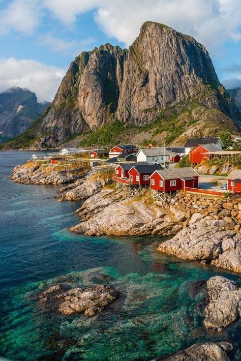 Norway Roadtrip, Summer Vacation Activities, Norway Vacation, Lofoten Norway, Northern Lights Norway, Lofoten Islands, Circle Outline, Nordland, Norway Travel