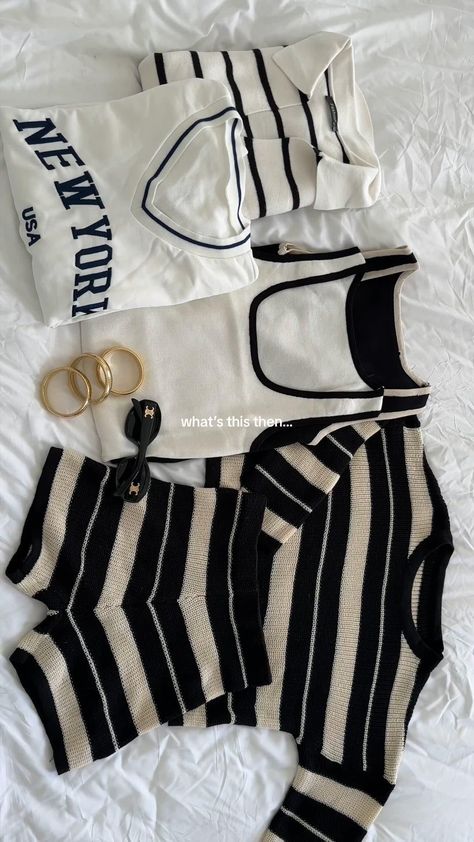 hand made emdridory contest us +923214221937 Outfit Inspo For School, Aesthetics Outfits, Outfits Date, Fall Outfits Ideas, Casual Outfits Fashion, Outfit Inspo Aesthetic, Outfit Aesthetics, Amazon Clothes, Trendy Outfits For Teens