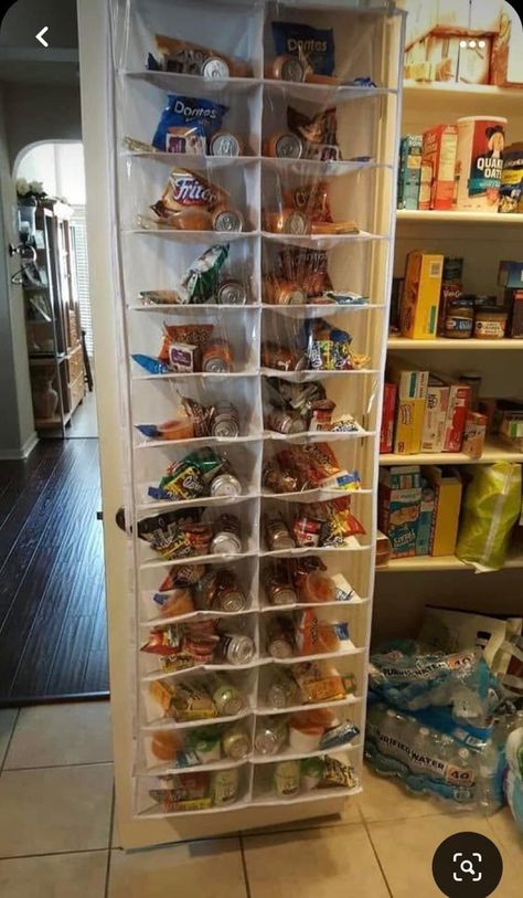 School Lunch Organization, Lunch Station, Kid Pantry, Snack Station, Food And Snacks, Organized Pantry, Snack Organizer, Desain Pantry, Diy Snacks