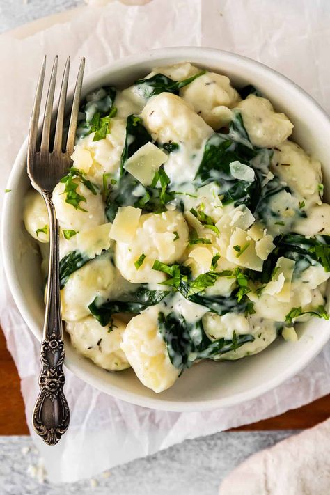 Parmesan Spinach Gnocchi Recipe - The Cookie Rookie® Gnocchi And Spinach, Wisconsin Butter Burger Recipe, One Pot Gnocchi, Gnocchi Ricotta, Spinach Gnocchi, Parmesan Spinach, Chicken Breast Slow Cooker, Easy Baked Ziti, Chicken Breast Crockpot Recipes