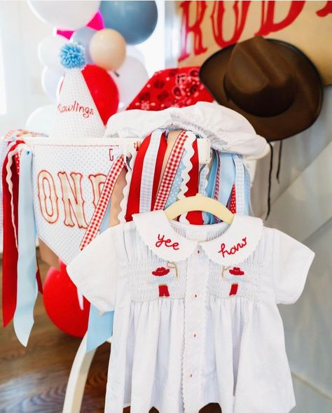 Rawlings first rodeo!! Not My First Rodeo 2nd Birthday Boy, Come One Come All First Birthday, Rodeo First Birthday Party, First Rodeo Birthday Boy, First Birthday Themes Boy, Cowboy Theme Birthday, Vintage First Birthday, Rope Font, Cowboy First Birthday