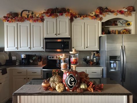 Decor Above Kitchen Cabinets, Above Cabinet Decor, Top Of Kitchen Cabinets, Fall Apartment Decor, Elegant Kitchen Decor, Decorating Above Kitchen Cabinets, Halloween Decor Diy, Above Kitchen Cabinets, Above Cabinets