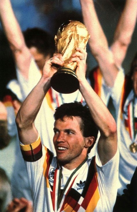 Rare Football Photos, Lothar Mathaus, Soccer Things, Football Aesthetic, German National Team, Football Fever, Dfb Team, Football Players Images, Team Wallpaper