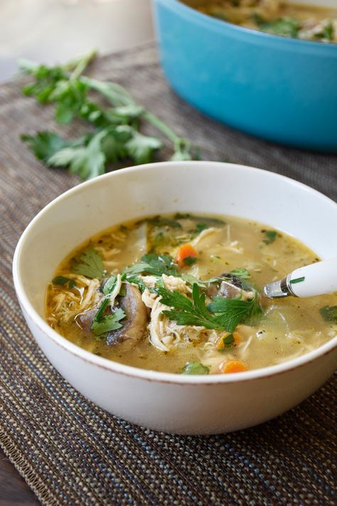 Made with healing bone broth, this keto chicken no-noodle soup with healthy cabbage is warm and comforting when it’s cold outside, when you’re fighting a cold, or you just crave a hearty soup! Cabbage Soup Diet Plan, Cabbage Soup Diet Recipe, Soup Keto, Low Carb Soups, Chicken And Cabbage, Chicken Gnocchi, Keto Soups, Cabbage Soup Recipes, Cabbage Soup Diet