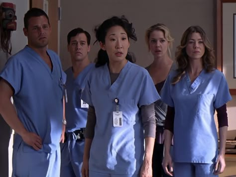 Magic Greys Anatomy, Greys Anatomy Magic, 2000s Shows, Christina Yang, Grey's Anatomy Doctors, Grey Heart, Greys Anatomy Characters, Lexie Grey, Greys Anatomy Cast