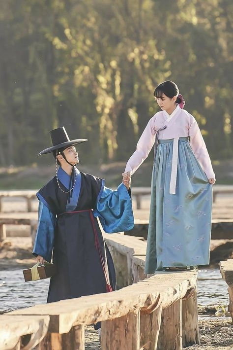 Tale Of Nokdu, Hanbok Wedding, Korean Wedding Photography, Korean Traditional Dress, Korean Hanbok, Korean Wedding, Do Kyung Soo, Korean Drama Movies, Korean Clothing