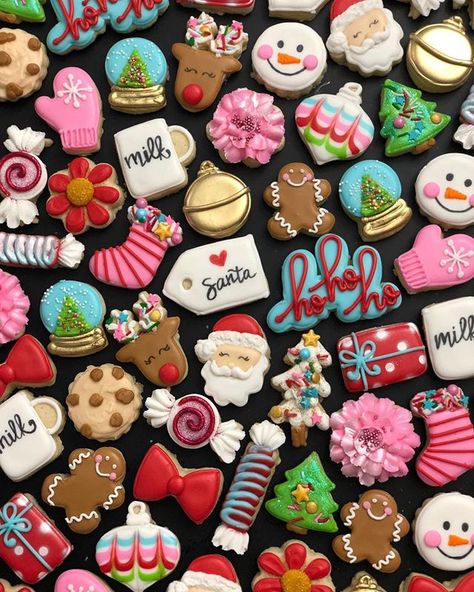 Christmas Cookie Cake, Best Christmas Cookies, Xmas Cookies, Creative Cookies, Fancy Cookies, Christmas Sugar Cookies, Mini Cookies, Christmas Cookies Decorated, Cookies Decorated