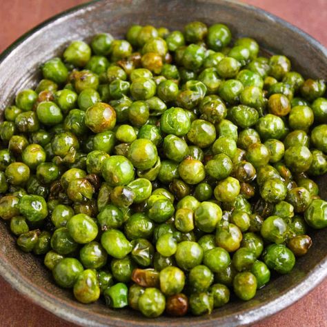 Roasted Peas Oven, Roasted Green Peas, Recipes With Frozen Peas, Frozen Peas Recipe Side Dishes, Frozen Peas Recipe, Savory Spreads, Snow Peas Recipe, Roasted Peas, Meal Sides