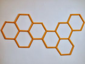 Pink Stripey Socks: DIY Honeycomb Hexagon Popsicle Stick Wall Art Popsicle Stick Picture Frame, Stripey Socks, Honeycomb Hexagon, Popsicle Stick Art, Diy Honeycomb, Popsicle Stick Crafts House, Ice Cream Stick Craft, Socks Diy, Diy Popsicle Stick Crafts