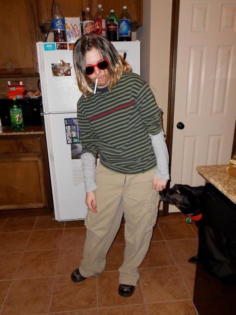 My Kurt Cobain costume Kurt Contain Outfits, Music Artist Costume, Musician Costume, Music Artist Costume Ideas, Kurt Cobain Costume, Kurt Cobain Outfit, Diy Costumes Men, Grunge Boys, White Sneakers Men