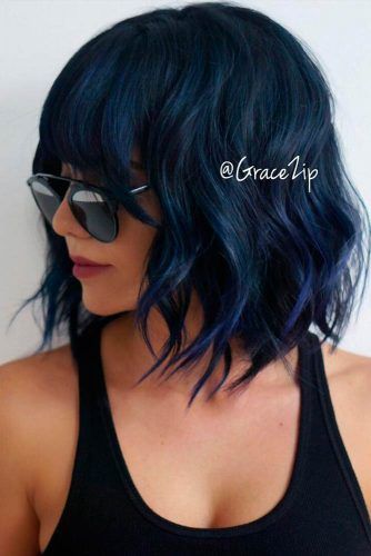 Спонж Beauty Blender, Bob Style Haircuts, Dark Blue Hair, Wavy Bob Hairstyles, Medium Bob Hairstyles, Hot Hair Styles, Short Hairstyle, Short Haircut, Short Hair With Bangs