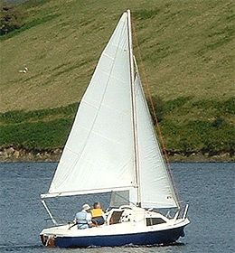 Skipper 17 trailer sailer. Information, specification, history and advice on sailing and cruising Trailer Sailer, Small Sailboats, Sailing Boat, Sailboats, Sailing, Trailer, History