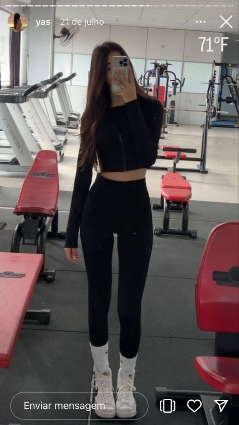 Pilates Outfit, Gymwear Outfits, Radiate Confidence, Fitness Wear Outfits, Cute Gym Outfits, Gym Inspo, Gym Fits, Preppy Style Summer, Fitness Inspiration Body