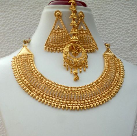 Light Weight Gold Choker Set With Grams, Gold Sets Jewelry Indian Design, Gold Set Design, Gold Bridal Necklace, Ruby Earrings Studs, Gold Necklace Indian, Gold Necklace Indian Bridal Jewelry, Gold Jewelry Simple, Gold Fashion Necklace