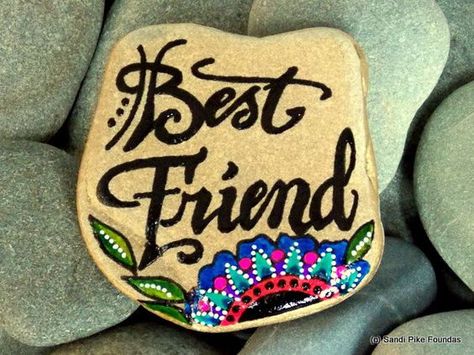 best friend / bff / painted rocks / painted stones / friendship gifts / friendship / rocks / stones / gifts for friends / boho gifts by LoveFromCapeCod on Etsy Friendship Rocks, Small Diy Gifts, Abstract Art Projects, Garden Rocks, Gifts Forbest Friend, Garden Rock Art, Friend Painting, Rocks Painted, Seashell Painting