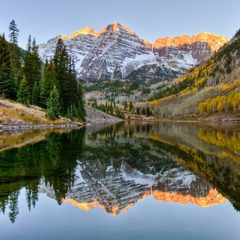 Aspen is the place to travel to in the summer! Aspen Colorado Summer, Places In Colorado, Colorado Scenery, Colorado Lakes, Shingle Colors, Colorado Summer, Visit Colorado, Maroon Bells, Ski Town