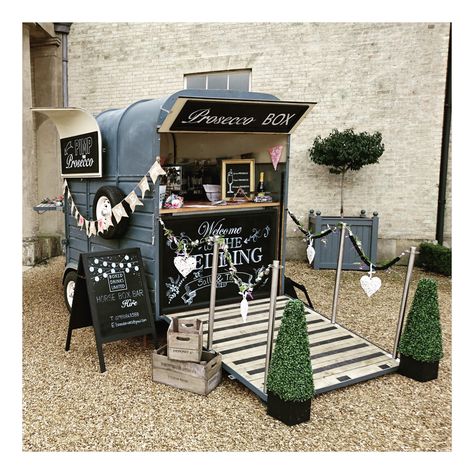 Prosecco Box Horse Box Conversion, Horsebox Bar, Coffee Food Truck, Mobile Coffee Shop, Coffee Trailer, Mobile Catering, Travel Bar, Fifth Wheel Trailers, Food Cart Design