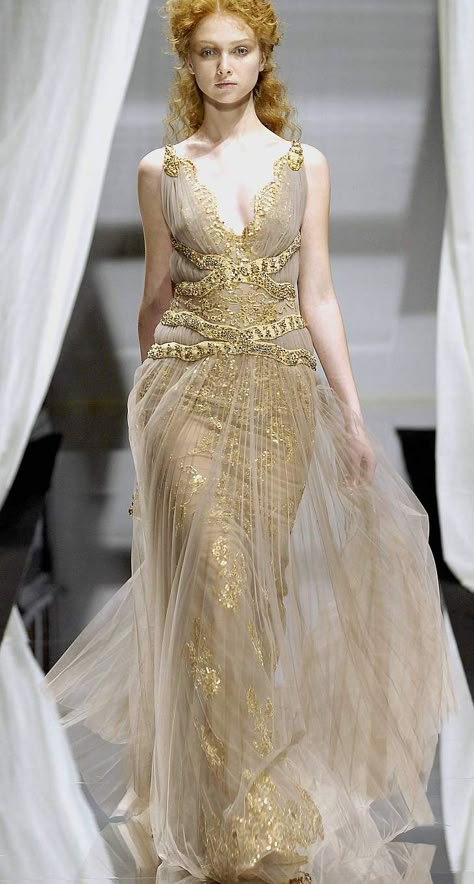 Zuhair Murad Haute Couture Autumn 2007 Gold Couture Gown, Gold Haute Couture, Gold Haute Couture Gowns, Gold Runway Dress, Ancient Greece Fashion Runway, Greek Goddess Runway, Metallic Gown Haute Couture, Golden Runway Dress, Gold Goddess