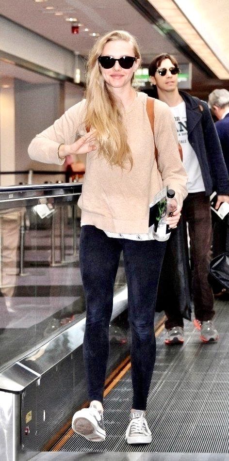 Amanda Seyfried Street Style Amanda Seyfried Casual, Amanda Seyfried Style, Amanda Seyfried, Street Style