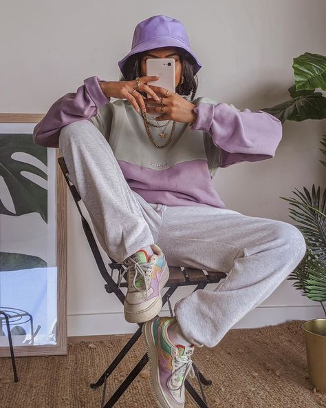 Lilac Sweatshirt, Nike Air Force 1 Outfit Woman, Nike Air Force 1 Outfit, Color Outfits, Nike Outfit, Daily Outfit Inspiration, Women Nike, Turkish Fashion, Sweatshirt Outfit