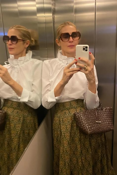 Inside the wardrobe of the real-life Lily van der Woodsen: Why Tatler’s style editor can’t stop scrolling through Kelly Rutherford's impeccably curated Instagram | Tatler Kelly Rutherford Style, Lily Van Der Woodsen, Gossip Girl Series, Inside The Wardrobe, Kelly Rutherford, Chica Cool, Stop Scrolling, Winter Mode, Upper East Side