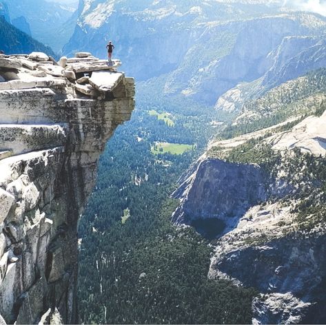 An Amateurs Guide to Hiking the Half Dome - Shalee Wanders Half Dome Hike, Half Dome Yosemite, National Park California, California National Parks, Yosemite National, Yosemite National Park, Half Dome, On The Edge, Supercars