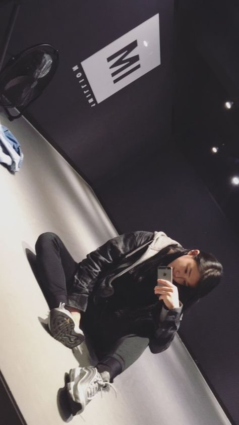 Dance Studio Mirror Selfie, Dance Studio Mirror, Studio Mirror, La Living, Leather Jacket Patches, Dior T Shirt, Short Wrap Skirt, Feminine Blouses, Friends Aesthetic