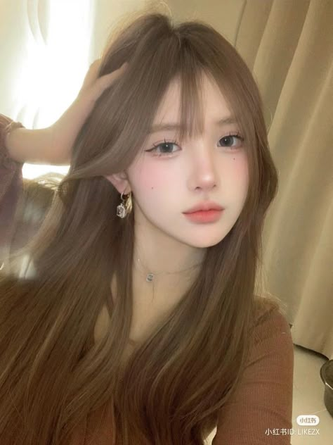 Makeup Ala Korea, Pelo Cafe, Makeup Cantik, Korean Hair Color, Hair Color Streaks, Hair Inspo Color, Dream Hair, Gorgeous Makeup, Pretty Selfies